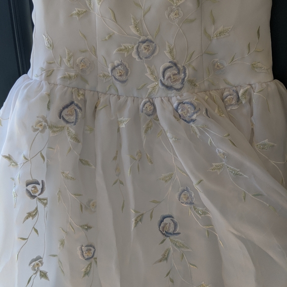 Michaelangelo wedding dress David's bridal t8322 - Picture 2 of 16